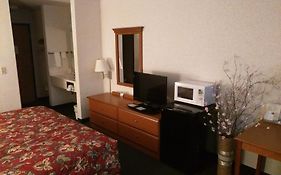 Quality Inn & Suites Belmont - Platteville